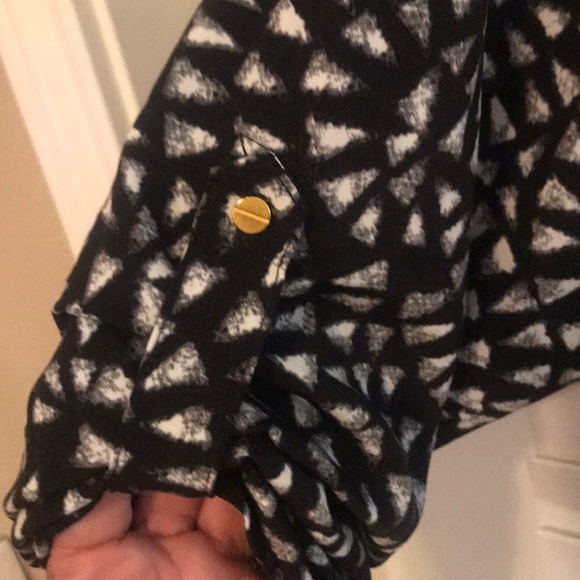 Dress - Picture 5 of 5